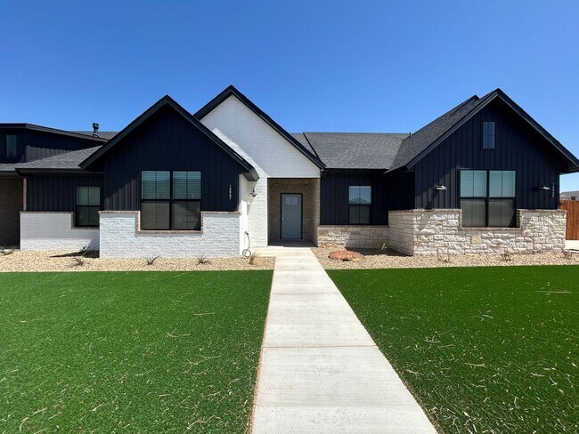 New Luxurious Townhome Located In Abbey Gl... - New Luxurious Townhome Located In Abbey Gl...