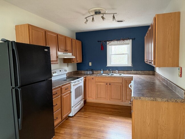 Photo - Salem Cottage