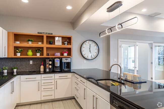 Clubhouse - The Arlo