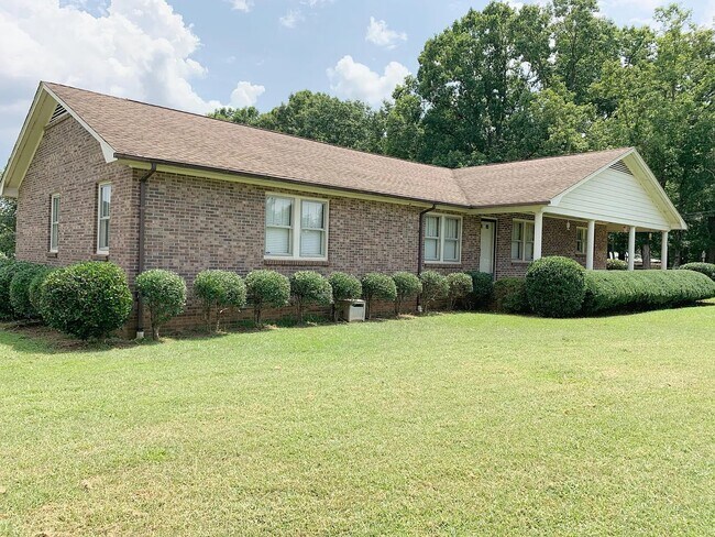 Photo - 600 Garrison Rd