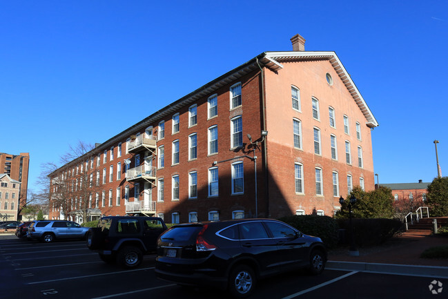Photo - The Shipyard Apartments