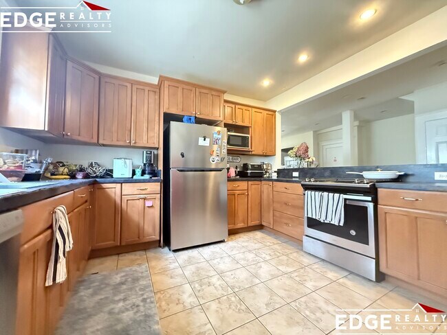 Building Photo - 45 Radnor Rd Unit 1A