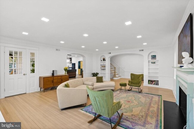Photo - 4400 Q St NW