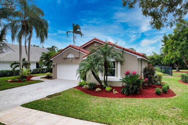 Photo - 814 Heron Rd