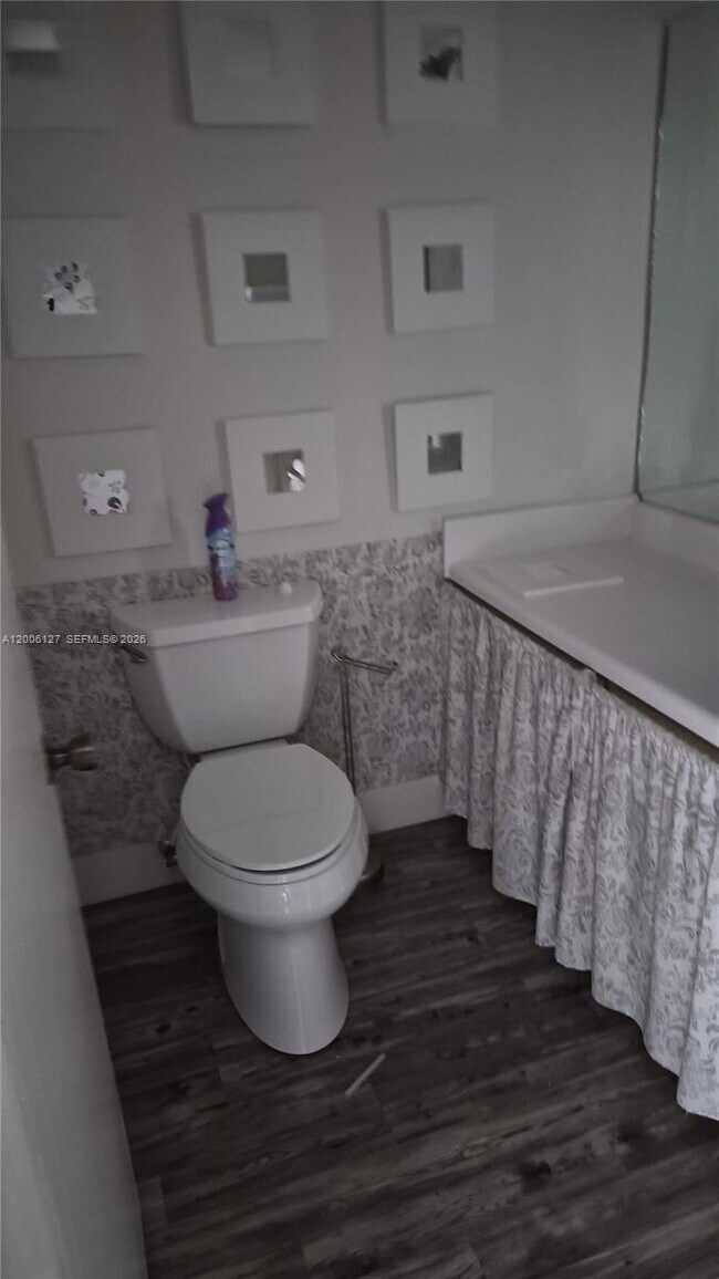 Photo - 2816 N 46th Ave Unidad J682