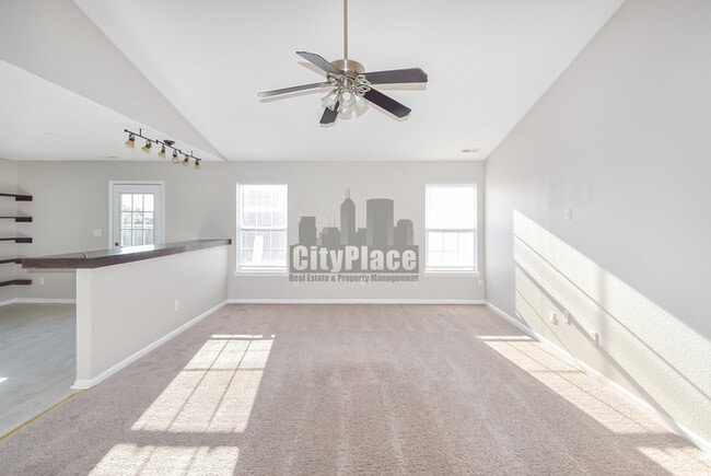 Photo - 5639 Wood Hollow Dr