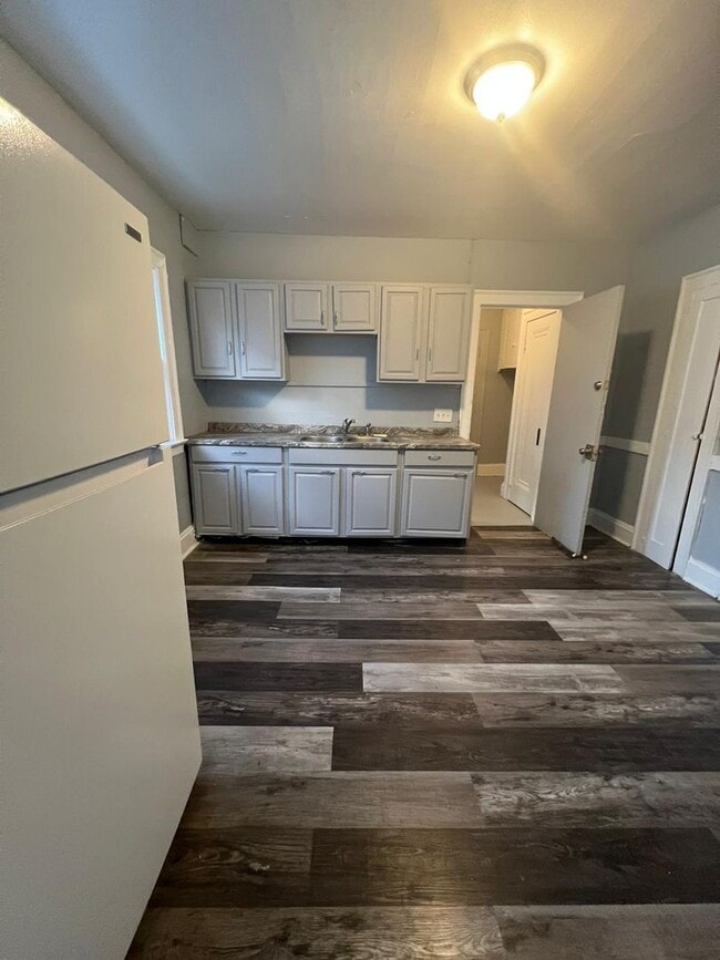 Photo - 9913 Mt Auburn Ave Unit UP