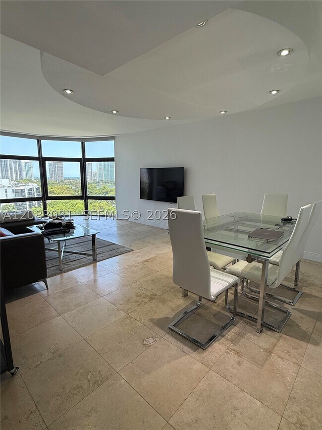 Photo - 3375 N Country Club Dr Unit 1004