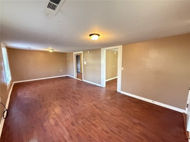 Photo - 1402 S Washington Ave