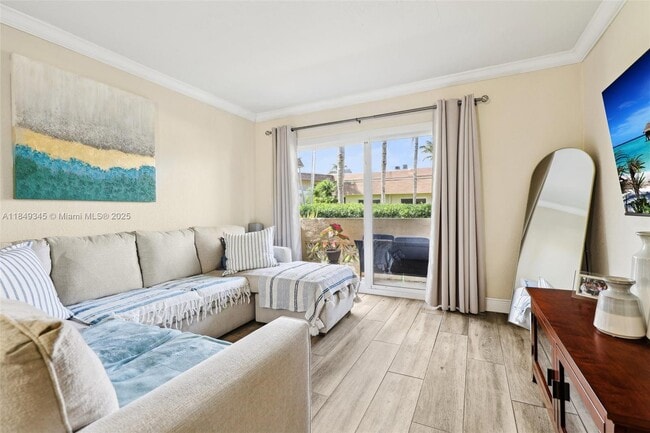 Building Photo - 14500 SW 88th Ave Unit 104 Rental
