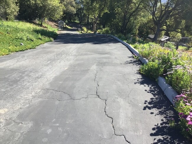 Photo - LUXURIOUS PRIVATE STUDIO WITH BREATH TAKING VIEWS