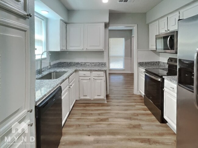 Photo - 3305 Heritage Ln