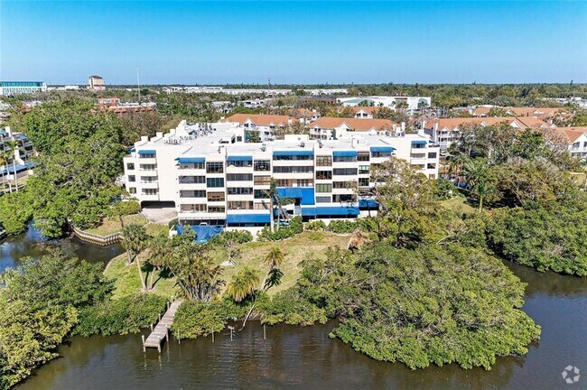 Building Photo - 835 S Osprey Ave Unit 101 Rental