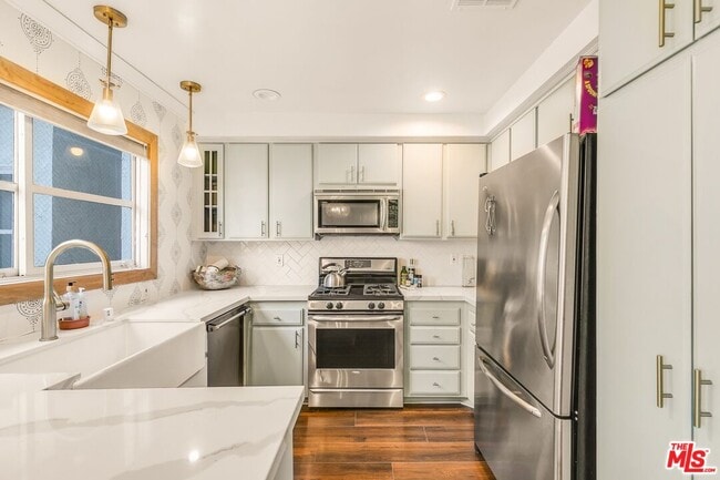 Photo - 14050 Magnolia Blvd Unidad 312