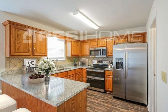 Photo - 406 Forrest Dr