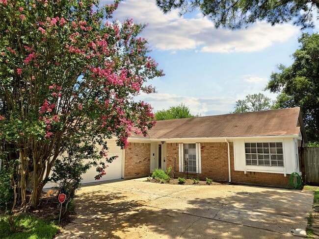 Photo - 22619 Deville Dr