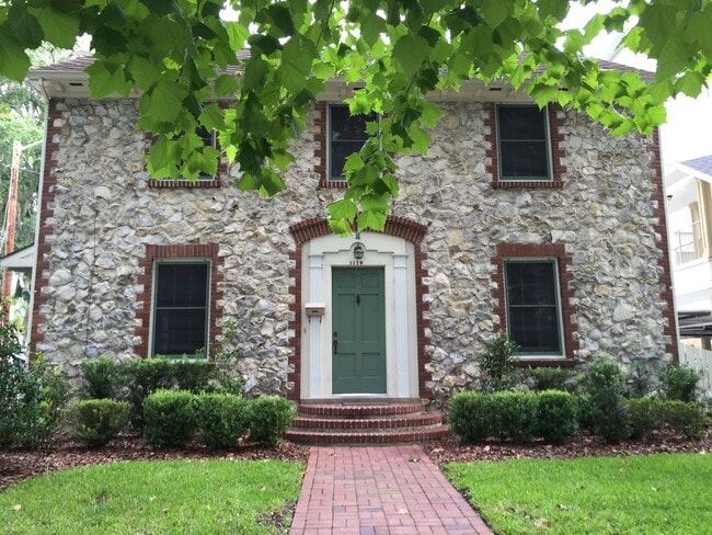 Building Photo - FALL 2026!!! NEWLY REMODELED house just st...