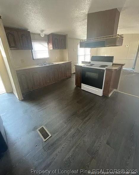 Photo - 6306 Crestwood Ave