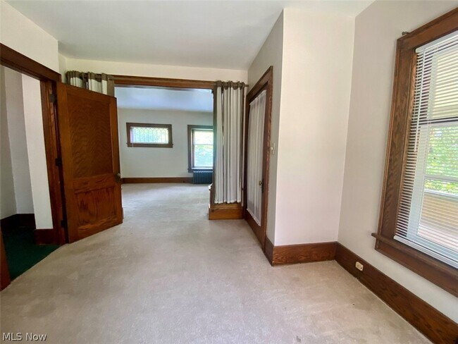 Photo - 179 Oakdale Ave