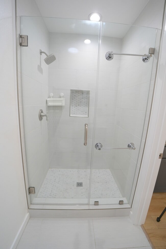 Photo - 3407 Volk Ave