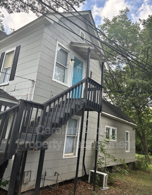 Photo - 1028 S Main St