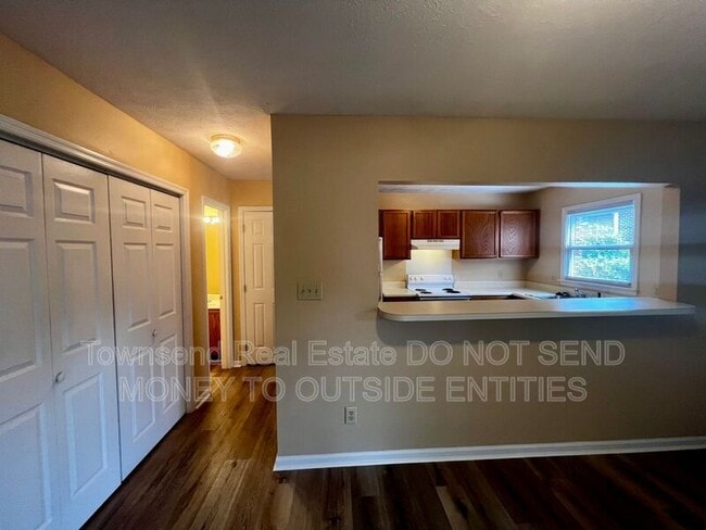 Photo - 1027 Ancestry Dr