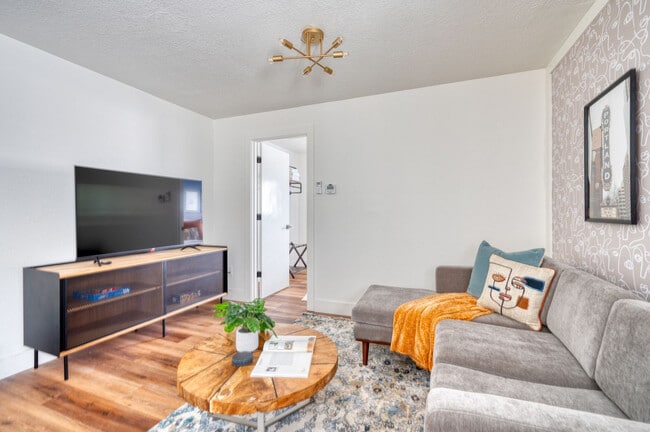 4335 SE Milwaukie Ave Unit SI ID1611936P