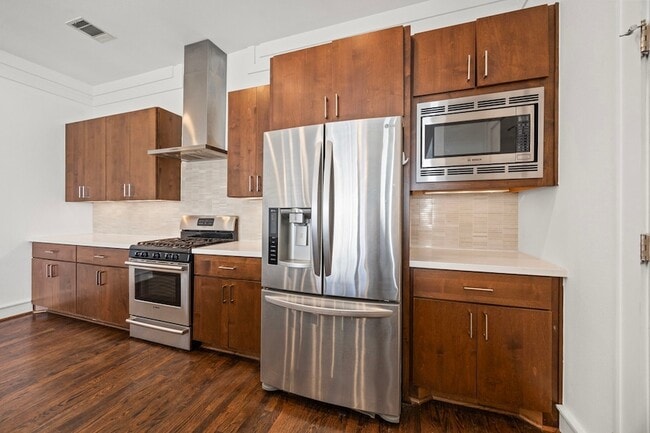 Photo - 5707 Schuler St