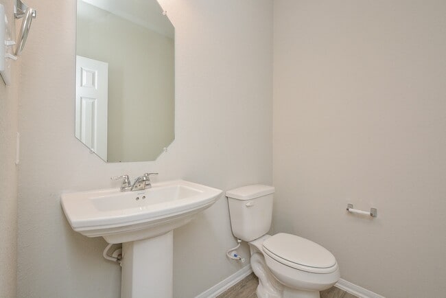 Building Photo - 14615 Sycamore Side Wy