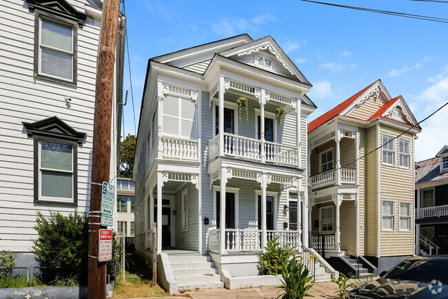 Building Photo - 98 Morris St Rental