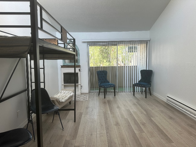 Photo - 7243 Balkis Ln Unidad A