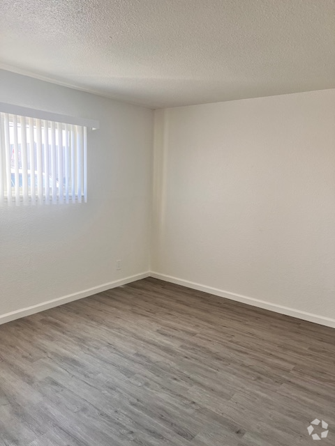 Building Photo - 1350 Crowley Ln Unit A Rental