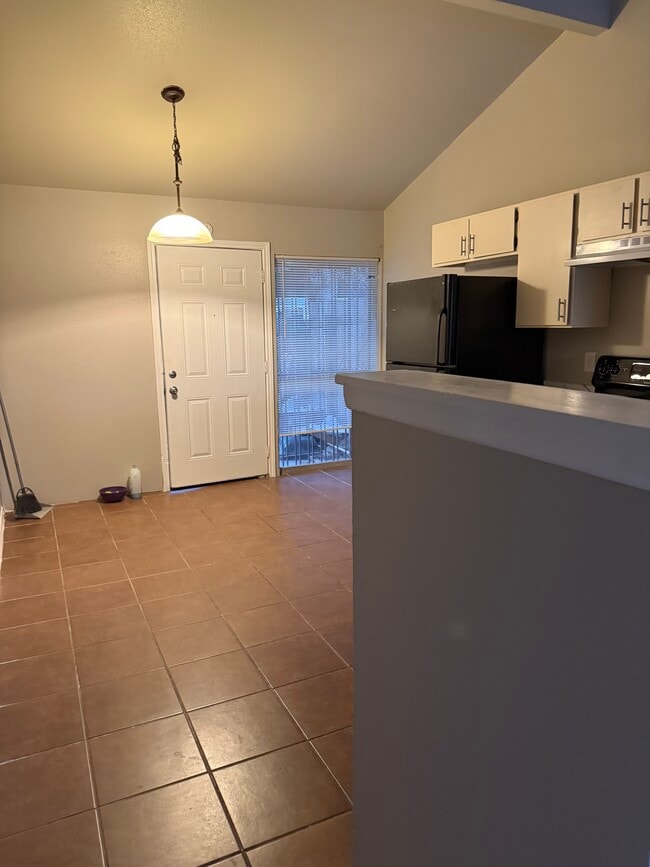 Photo - 7005 Glen Pass