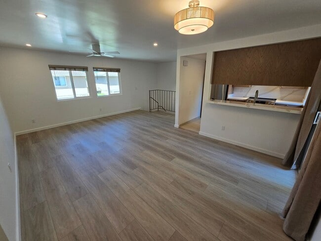 Photo - JAMACHA GREENS BEAUTY – FULLY REMODELED 2BR TOWNHOME!