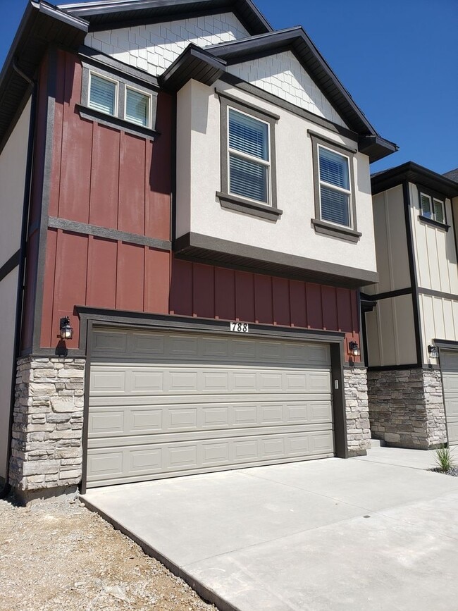 Photo - Spacious Spanish Fork Townhome