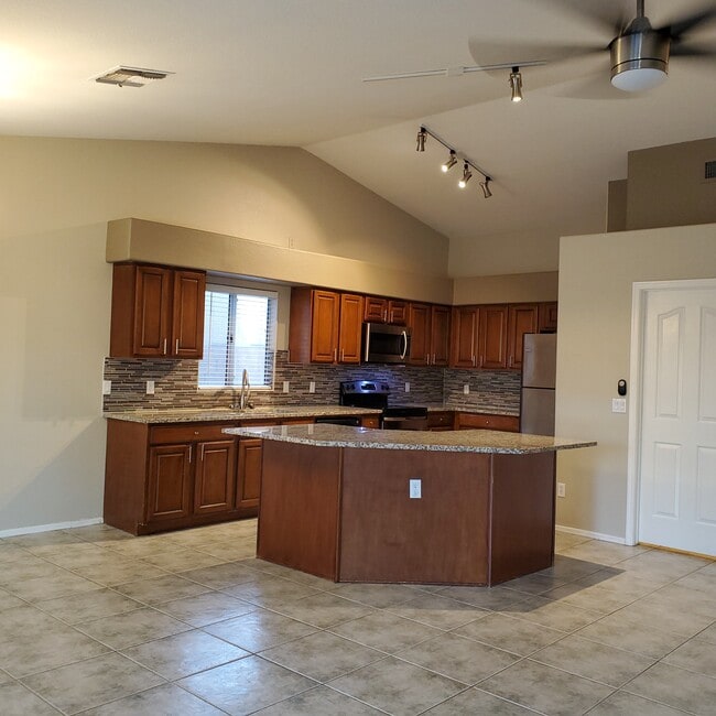 Photo - 9139 W Davis Rd