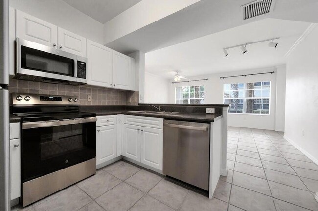 Photo - 356 SE Rogers Ct Unit 356