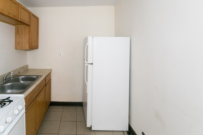 Photo - 1211 W Elmdale Ave Unit 4