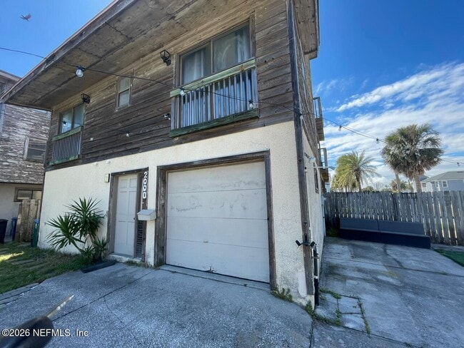 Photo - 2000 First St