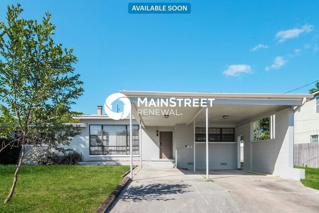 Building Photo - 4 Bedroom Pet-Friendly Home in WINTER PARK...