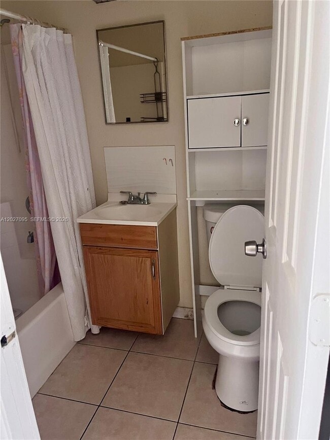 Photo - 109 NW 14th Way Unit 3