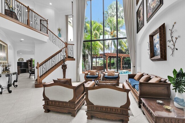 Photo - 10703 Versailles Blvd