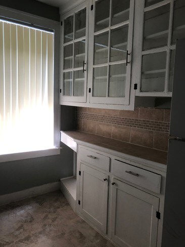 Linwood Apartments