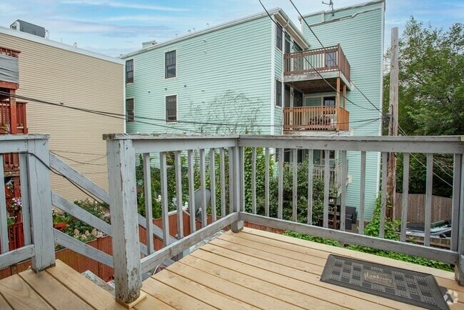 Building Photo - 140 D St Unit 2 Rental