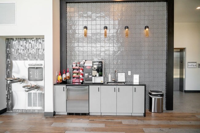 Photo - Harbor Side at Conwood Flats Apartments