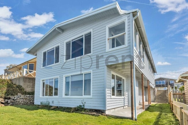 Photo - 3549 NW Jetty Ave