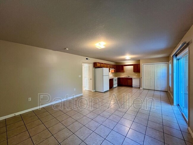 Photo - 6 Zell Ln Unit Apt C