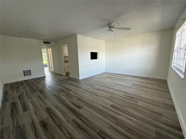 Photo - 9209 Tudor Dr Unit C102
