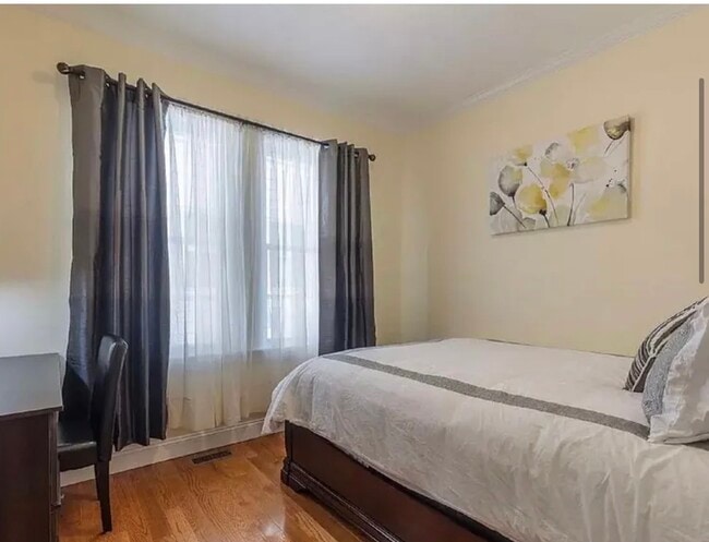 Photo - 90 Kent St Unit #2