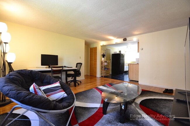 Photo - 57 Colborne Rd Unit 4